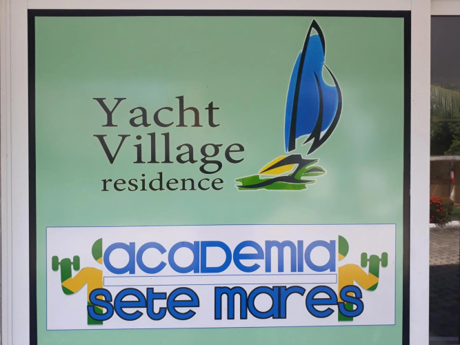 Yacht Village Natal Top