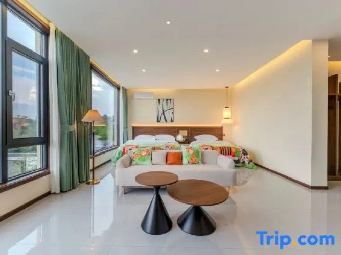 Standard Family room