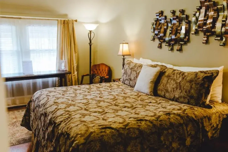 Standard Suite