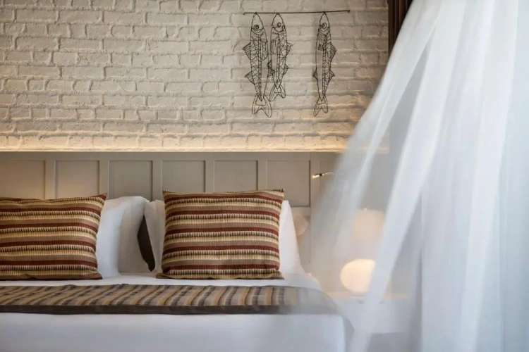 Penthouse Suite with partial sea view