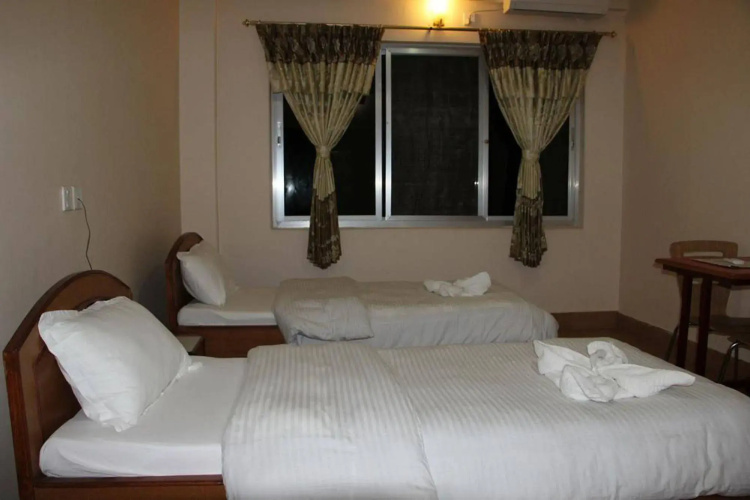 Hotel Milarepa