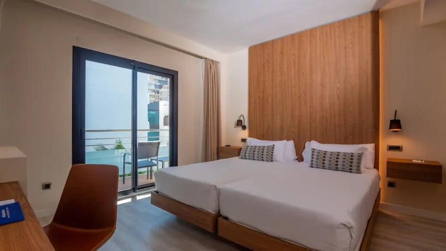 Premium Double room with balcony