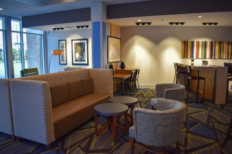 Holiday Inn Express & Suites Sanford photo 29