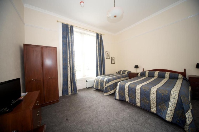 Standard Family room