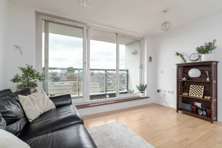 Wonderful 1BR Flat With Balcony - Hackney Downs