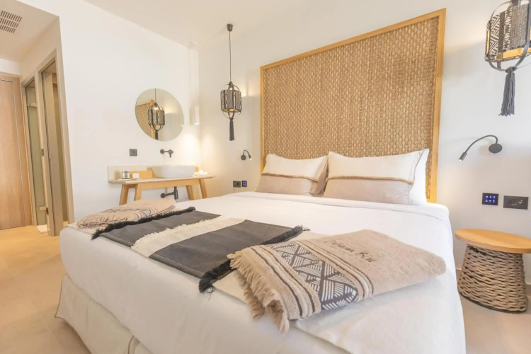 Cabana Blu Hotel & Suites