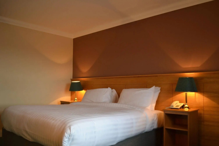 Caisleain Oir Hotel