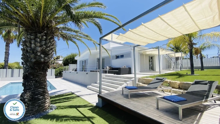 4 Bedrooms Villa with balcony and with pool view