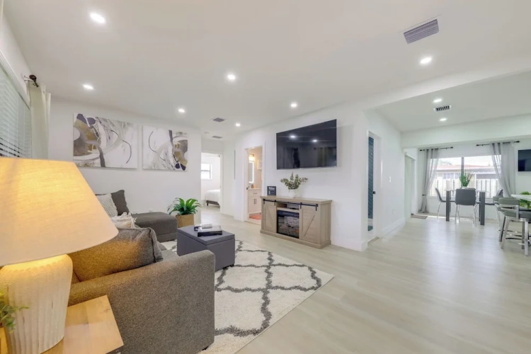 3 Bedrooms Cottage