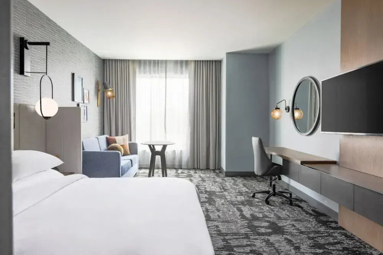 Crowne Plaza Kearney