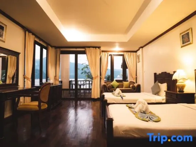 Standard Twin room beachfront