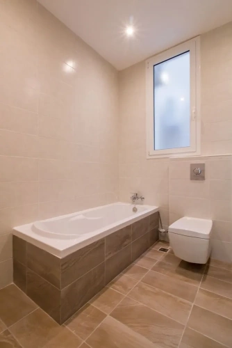 3 Bedrooms Apartment