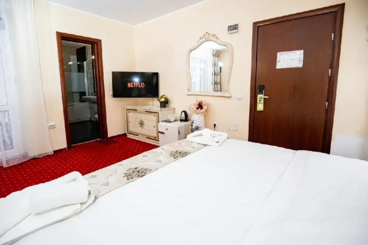 Artemis Villa