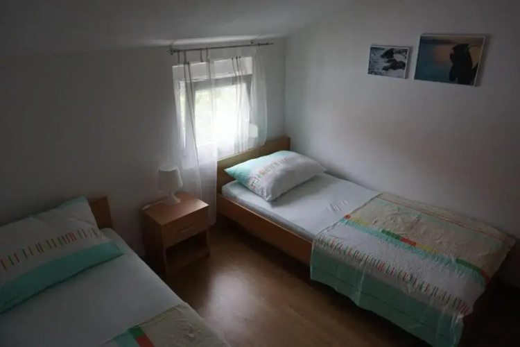 Apartment IJ 3stars 4-6 persons