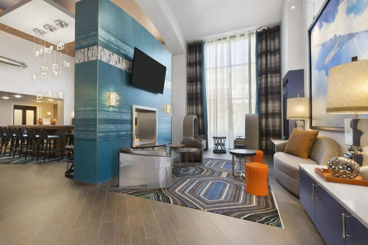 Hampton Inn & Suites Herndon-Reston