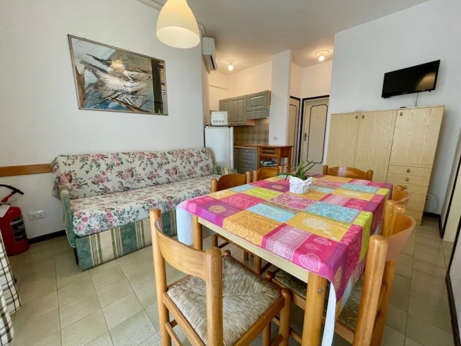 2 Bedrooms Apartment with garden view
