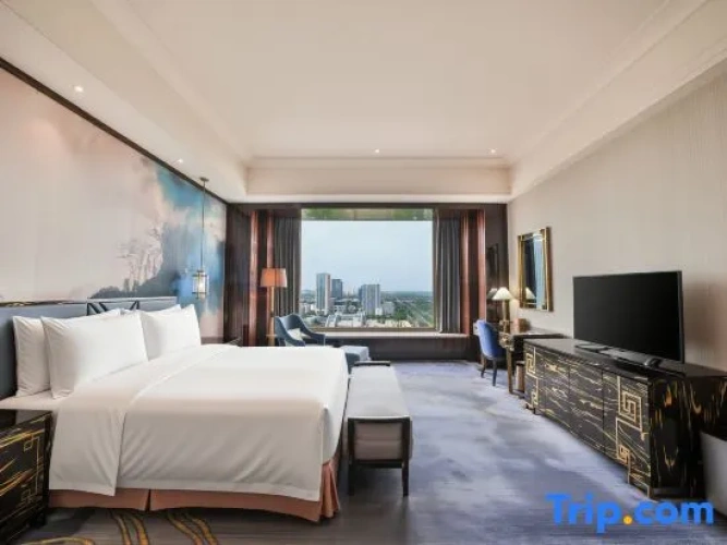 Deluxe Double Suite