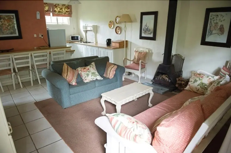Twin Pools Lodge B and B