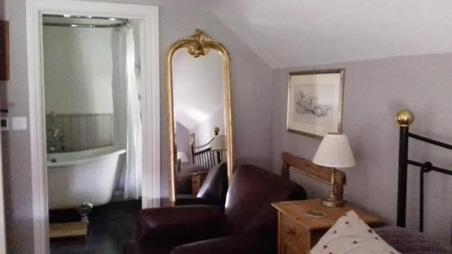 Thatched Cottage Hotel