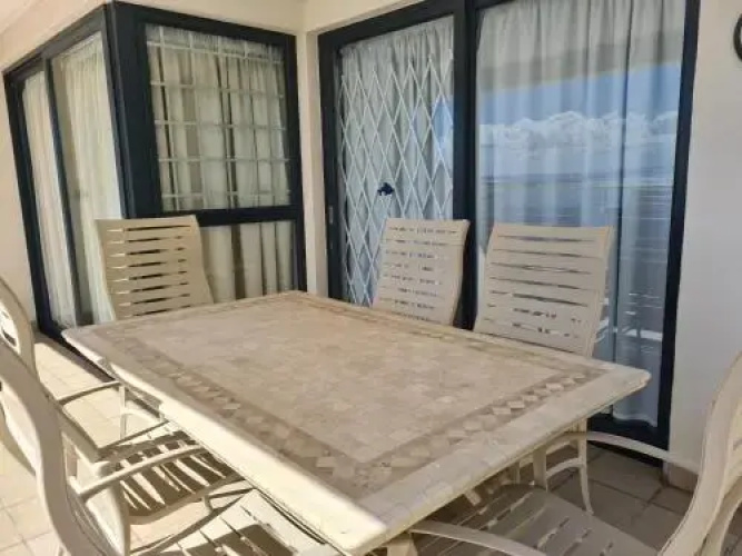 Point Village Accommodation - Santos 57