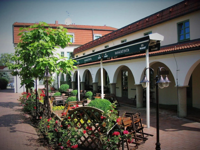 Hotel Hanácký Dvur