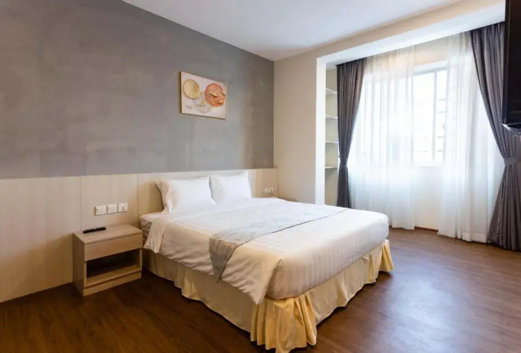 Joli Hotel