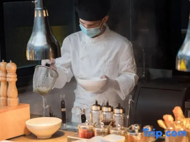 Cozytree Hotel(Hangzhou West Intime)