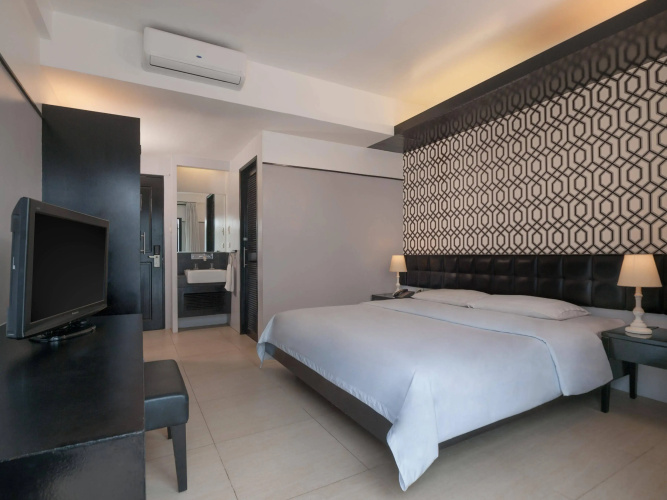The Tides Hotel Boracay