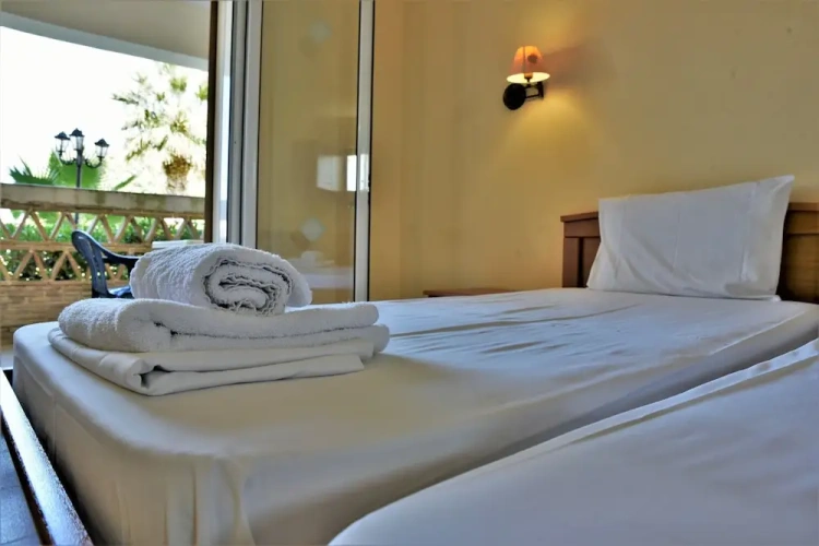 2 Bedrooms Standard Apartment with garden view