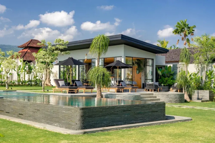 Sea View Pool House