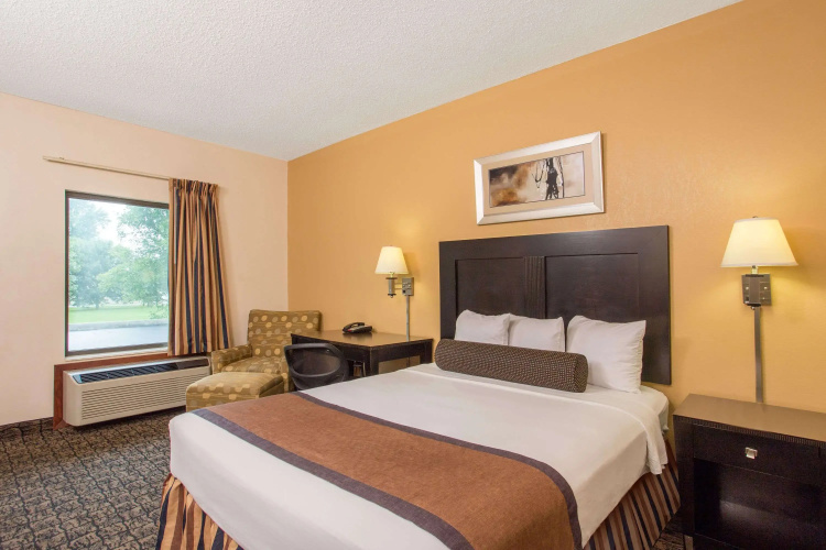 Quality Inn & Suites Monticello