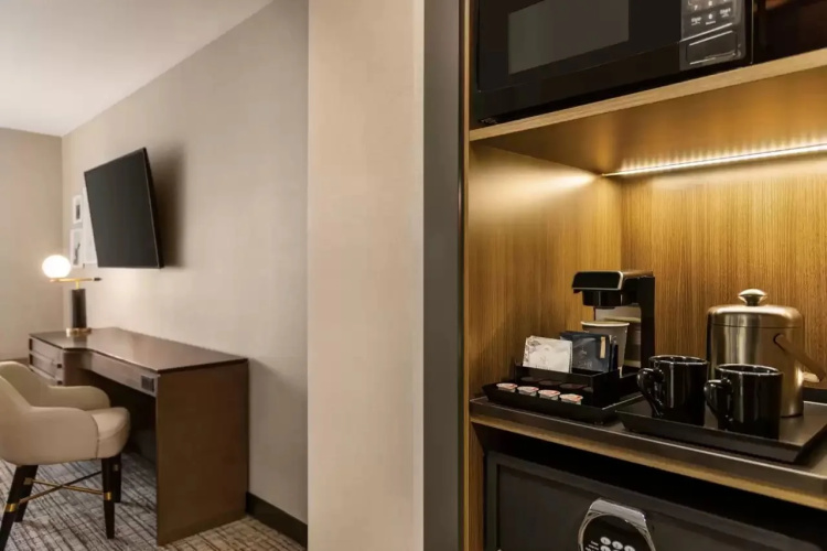Radisson Blu Vancouver Airport photo 37