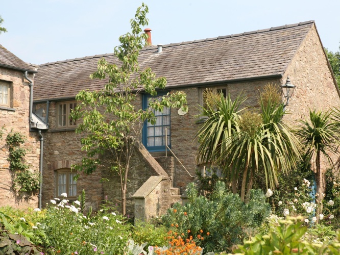 Superior Cottage
