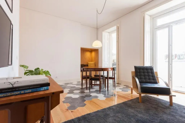 FLH Bica Modern Flat with View