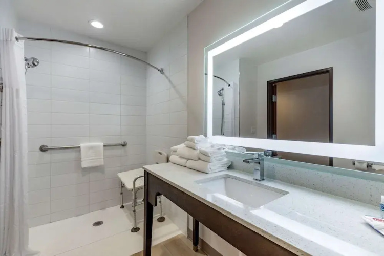 Comfort Inn & Suites Bennett