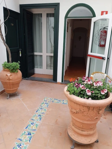 1 Bedroom Standard Triple room with courtyard view