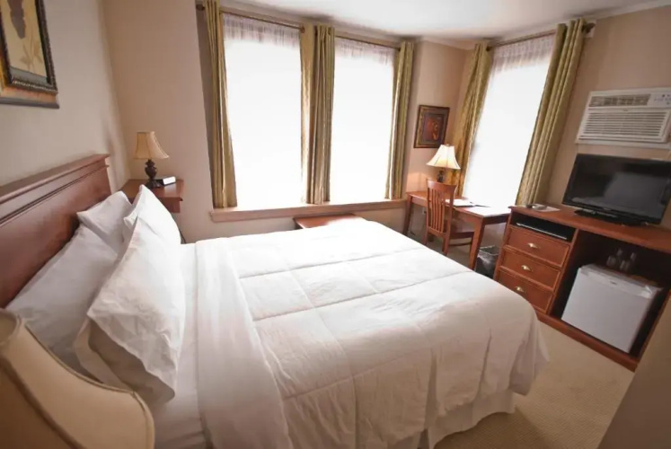 The Sonata Inn