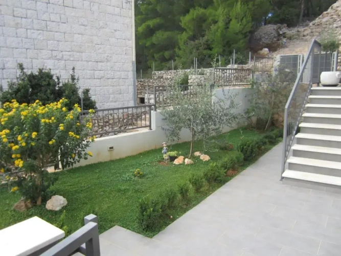 2 Bedrooms Apartment with balcony and with sea view