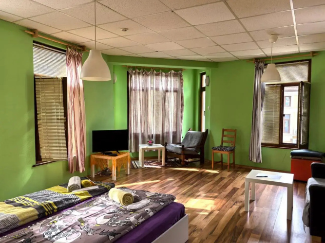 4 Rooms