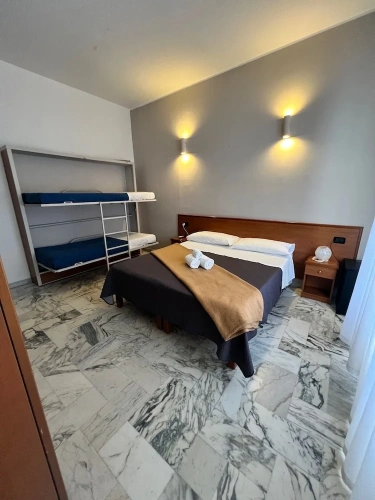Superior Double room with balcony and with courtyard view