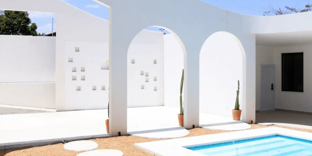 Roka Hotel Boutique