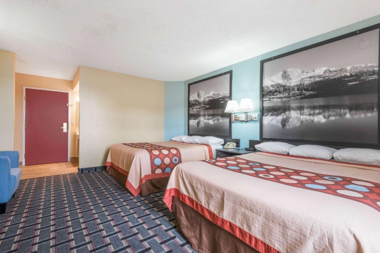 Standard Quadruple room