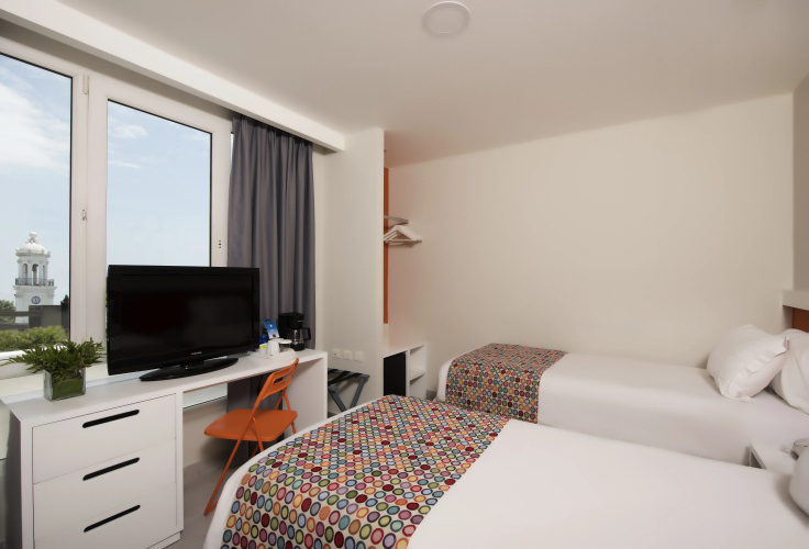 Novus Plaza