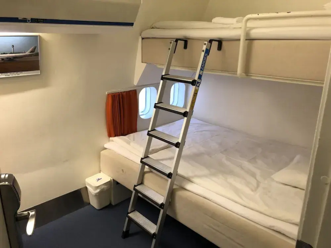 Jumbo Stay - Hostel