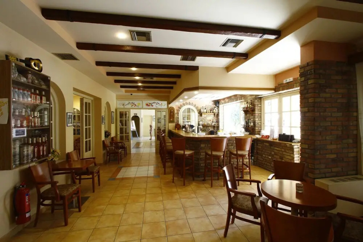 Bintzan Inn Hotel