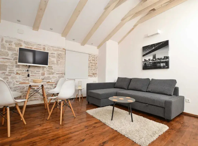 Trendy and Chic Rovinj Downtown Apartments