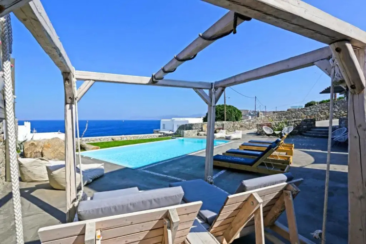 Cycladic Breeze Villa With Private Pool