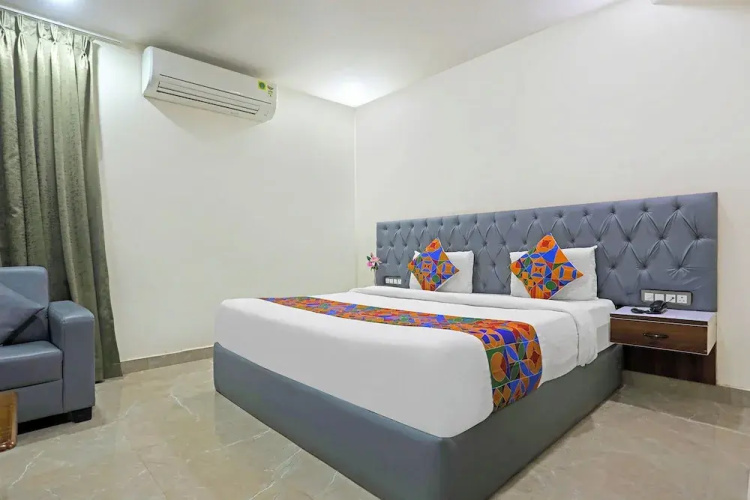 Fabhotel Rr Residency I