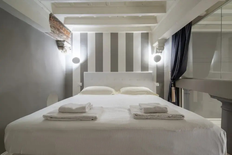 Casa Velluti Deluxe by Mmega