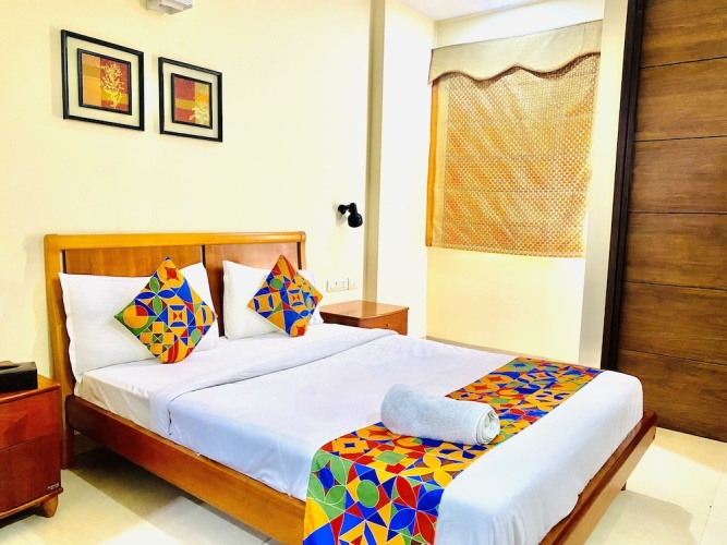 Qotel Hotel Noida Sector 51